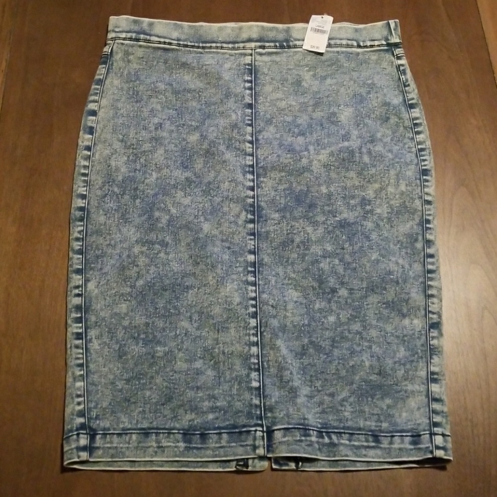 Wet Seal denim skirt